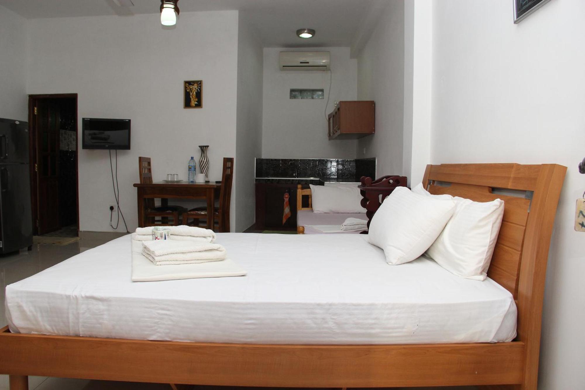 Shanith Guesthouse Negombo Pokoj fotografie